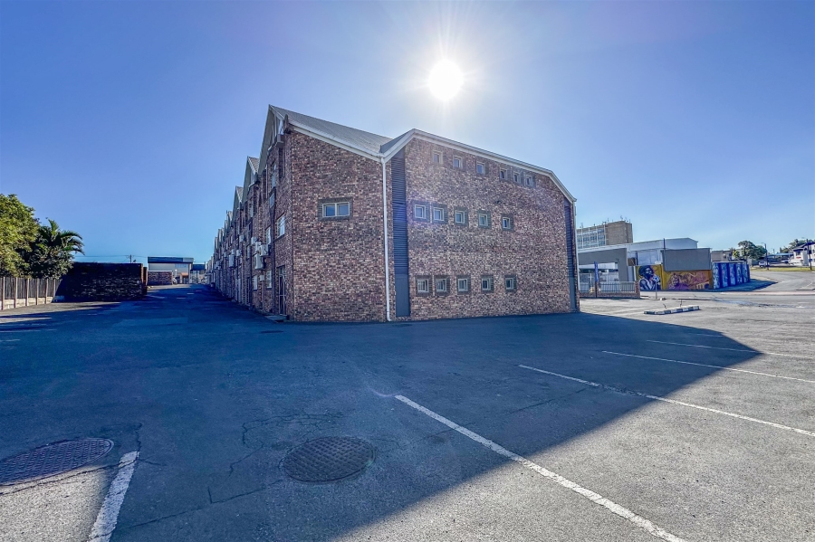 Commercial Property for Sale in Vincent Eastern Cape